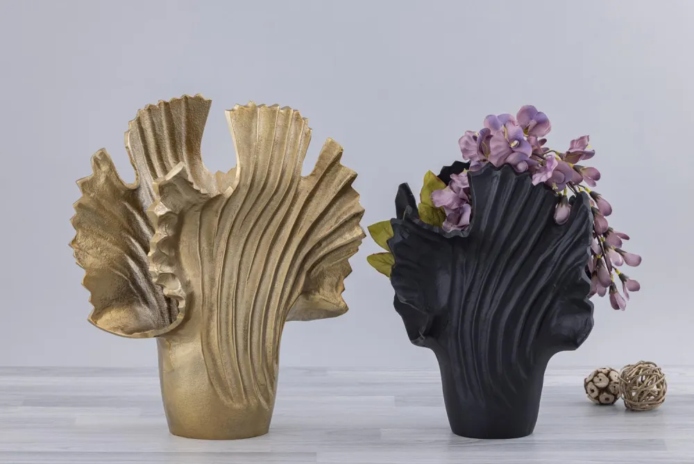Ceramic vase modern gold — Gift Items sourced from India by Straight to Source