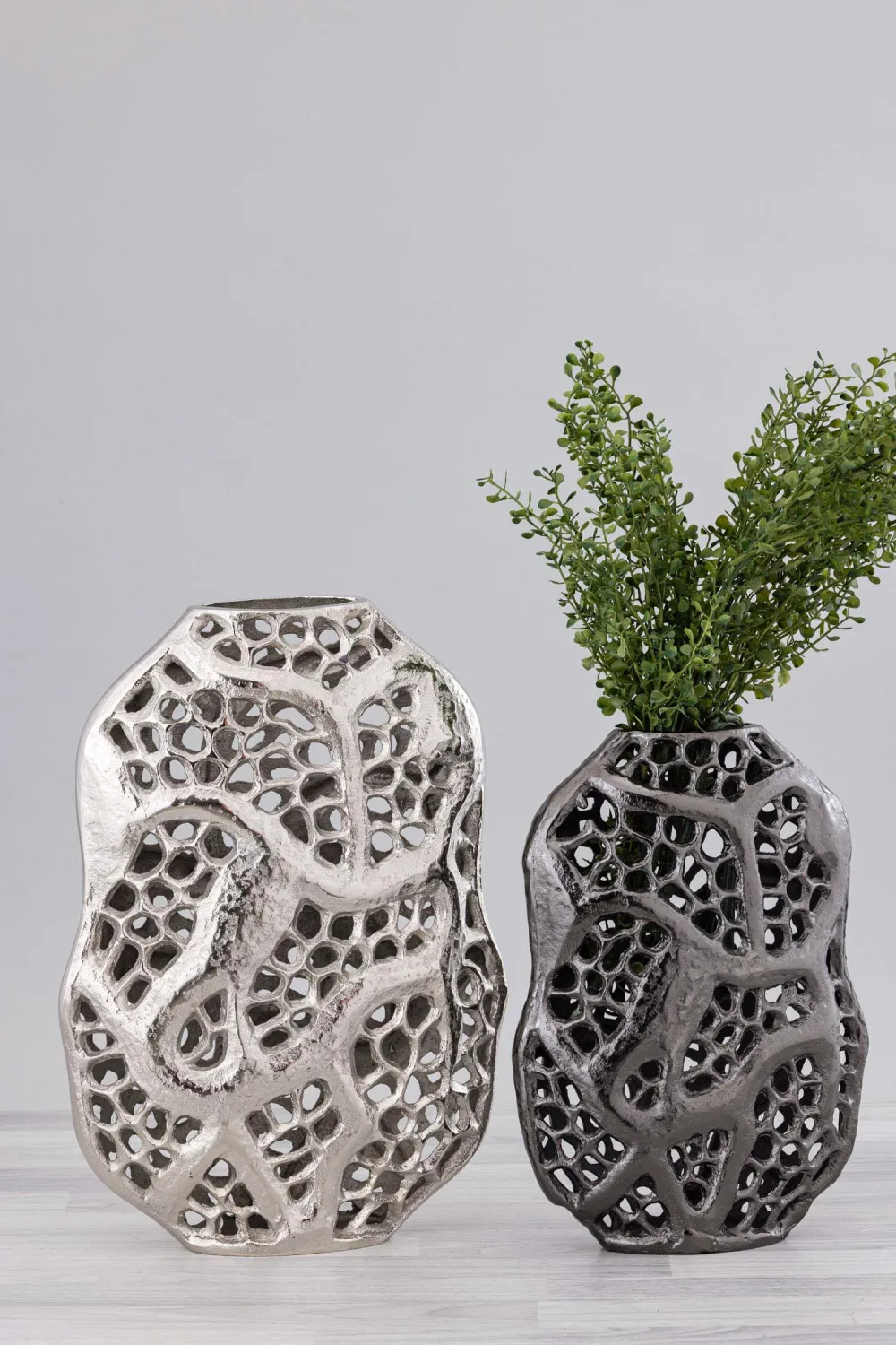 Vase modern decorative — Gift Items sourced from India by Straight to Source